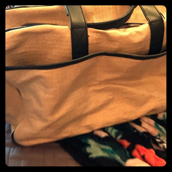 Fosil Suitcase - Picture 2 of 3